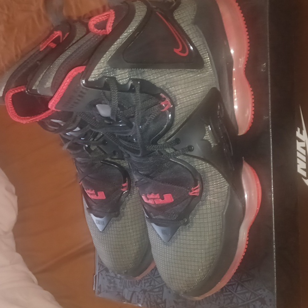 Nike lebron